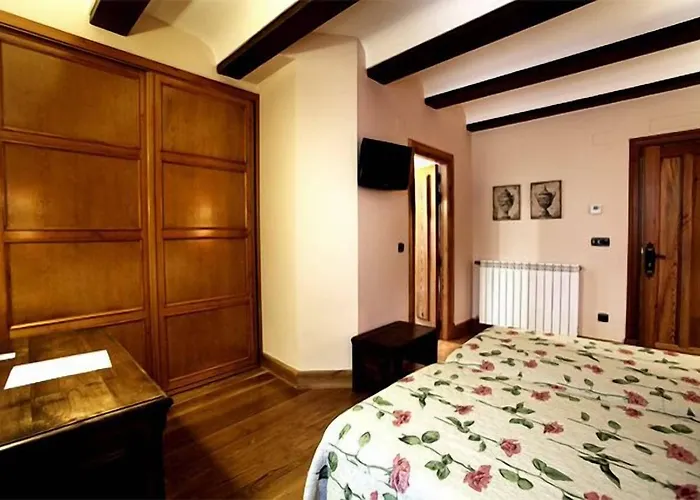 여관 Ferrera Rural 4*